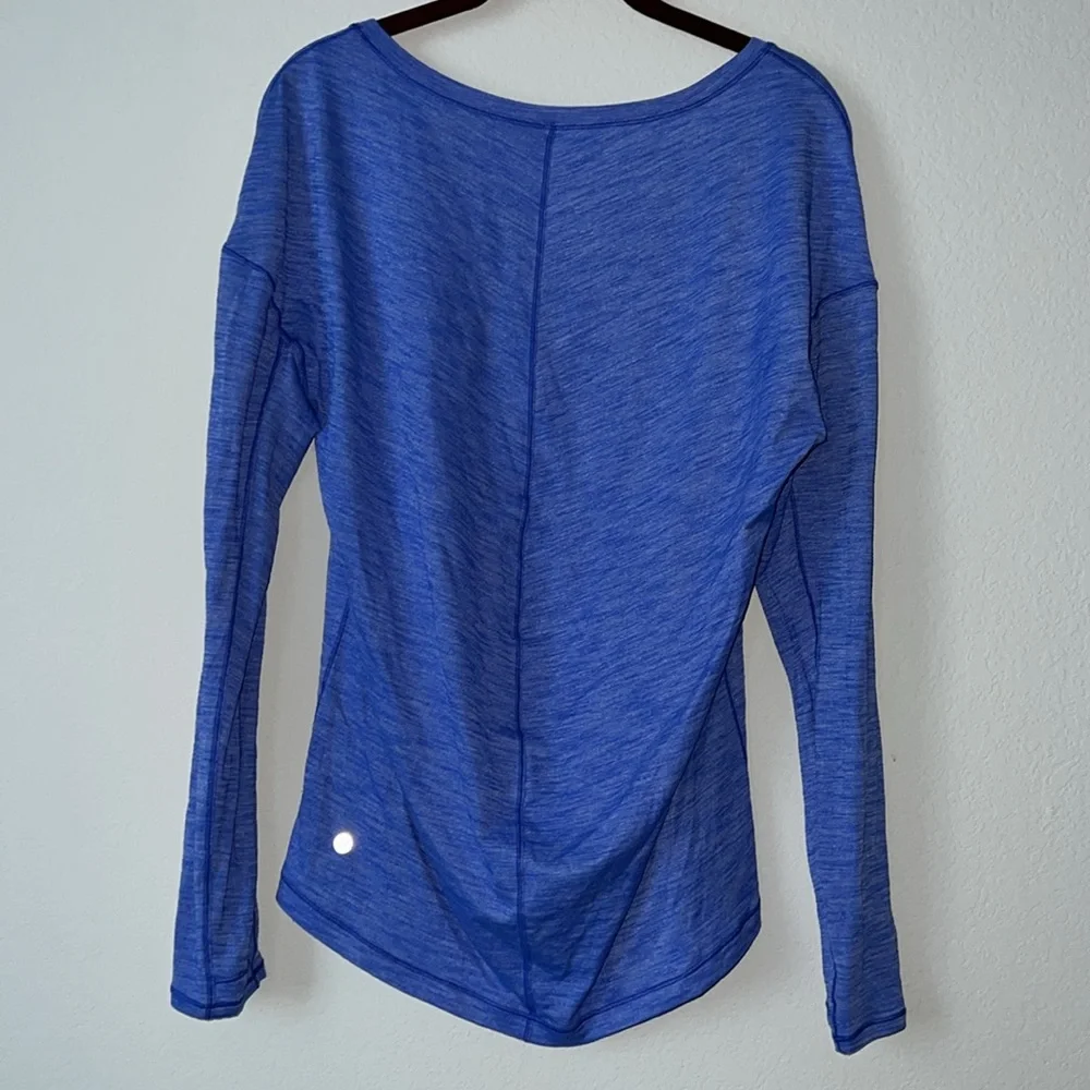 Lululemon On Track Long Sleeve Top in Heathered Cerulean Blue - Picture 2 of 9